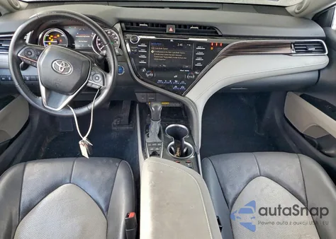 2020 Toyota Camry Xle z USA, uszkodzony, nr VIN 4T1F31AK3LU524534